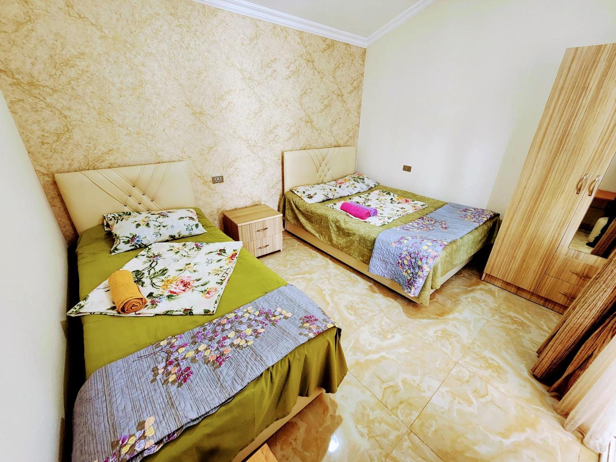 Guest House Nona Chakvi Bagian luar foto