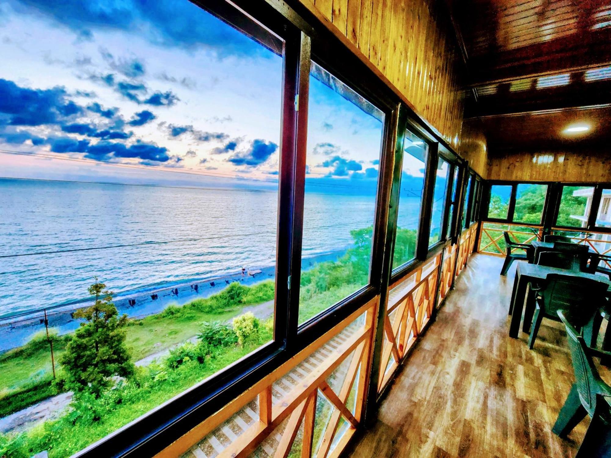 Guest House Nona Chakvi Bagian luar foto