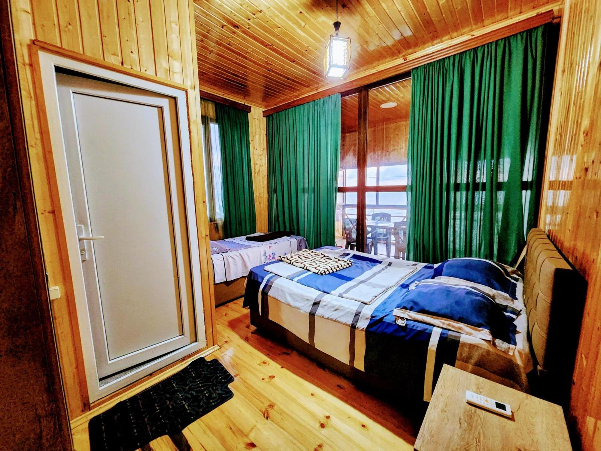 Guest House Nona Chakvi Bagian luar foto