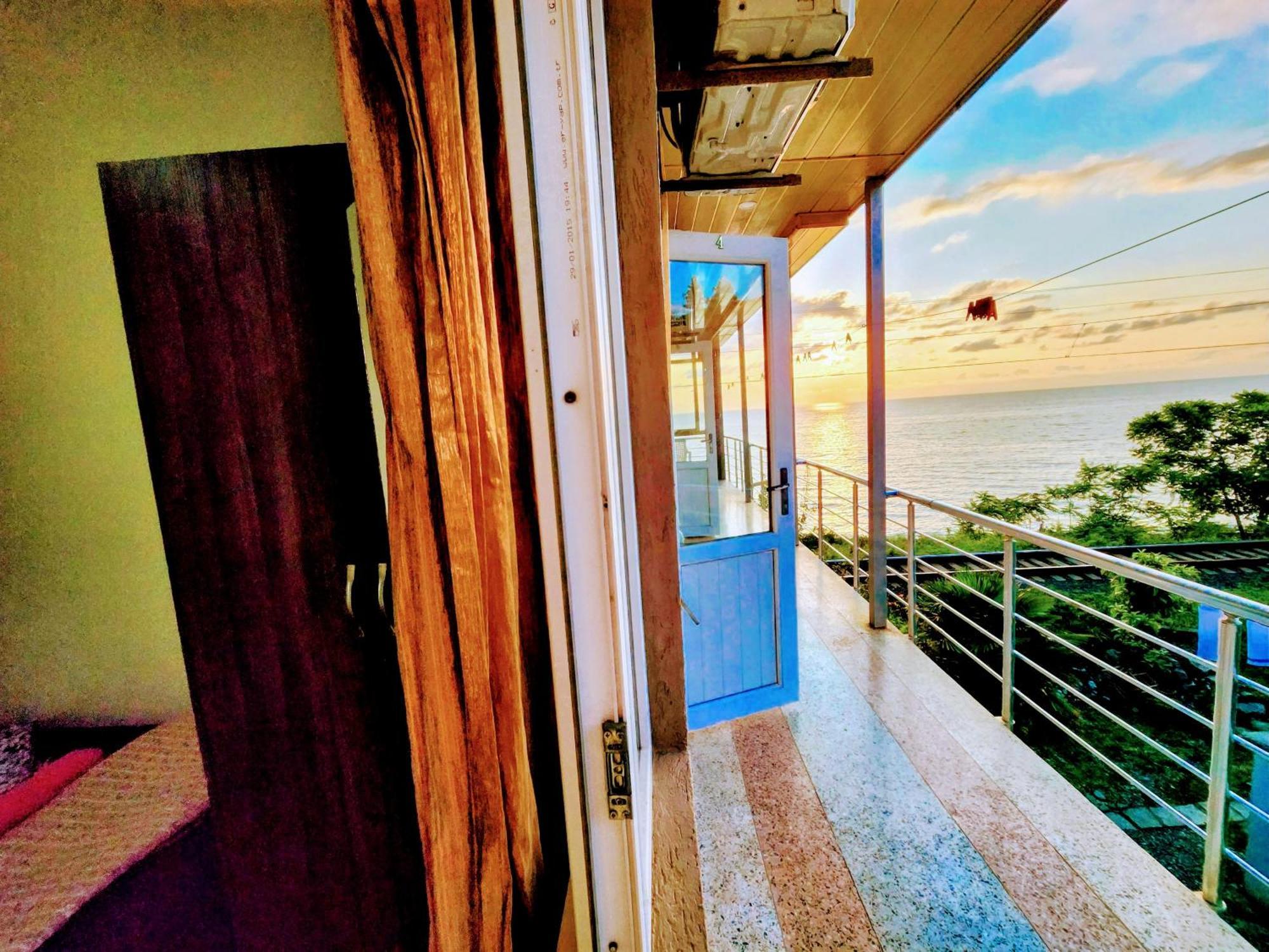 Guest House Nona Chakvi Bagian luar foto